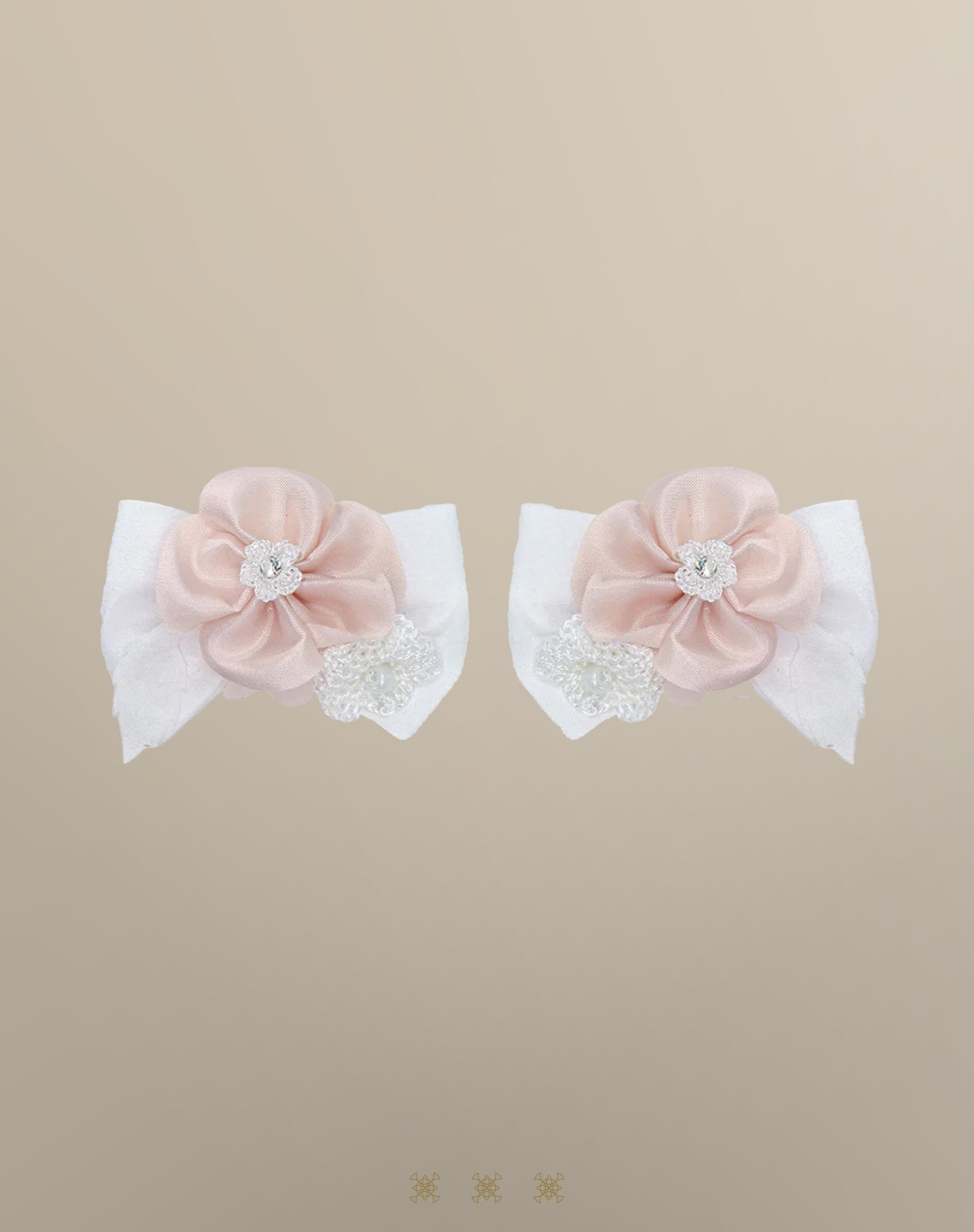 Moños color blanco para niña 02-240
