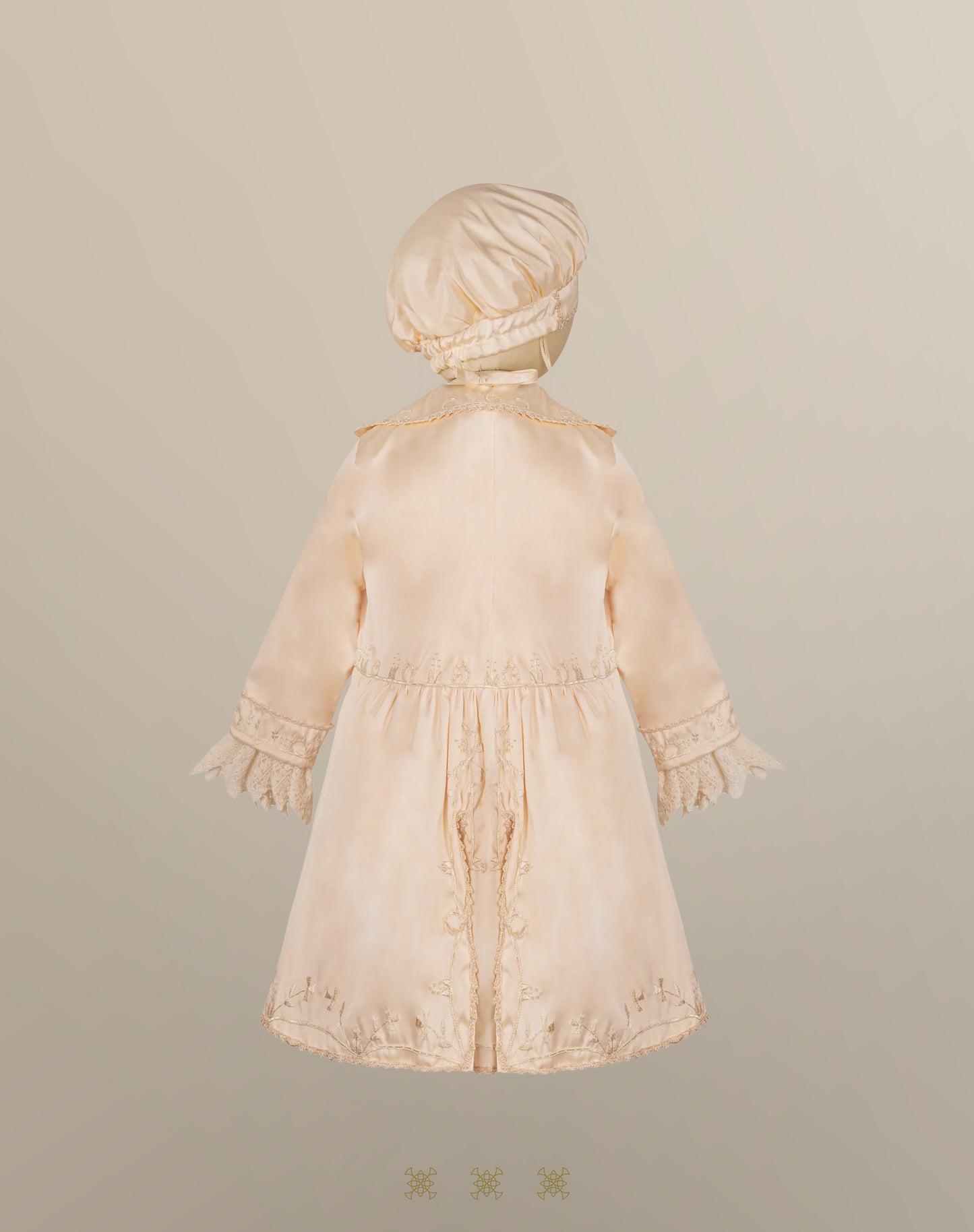 Ropón de bautizo estilo príncipe beige 02-643