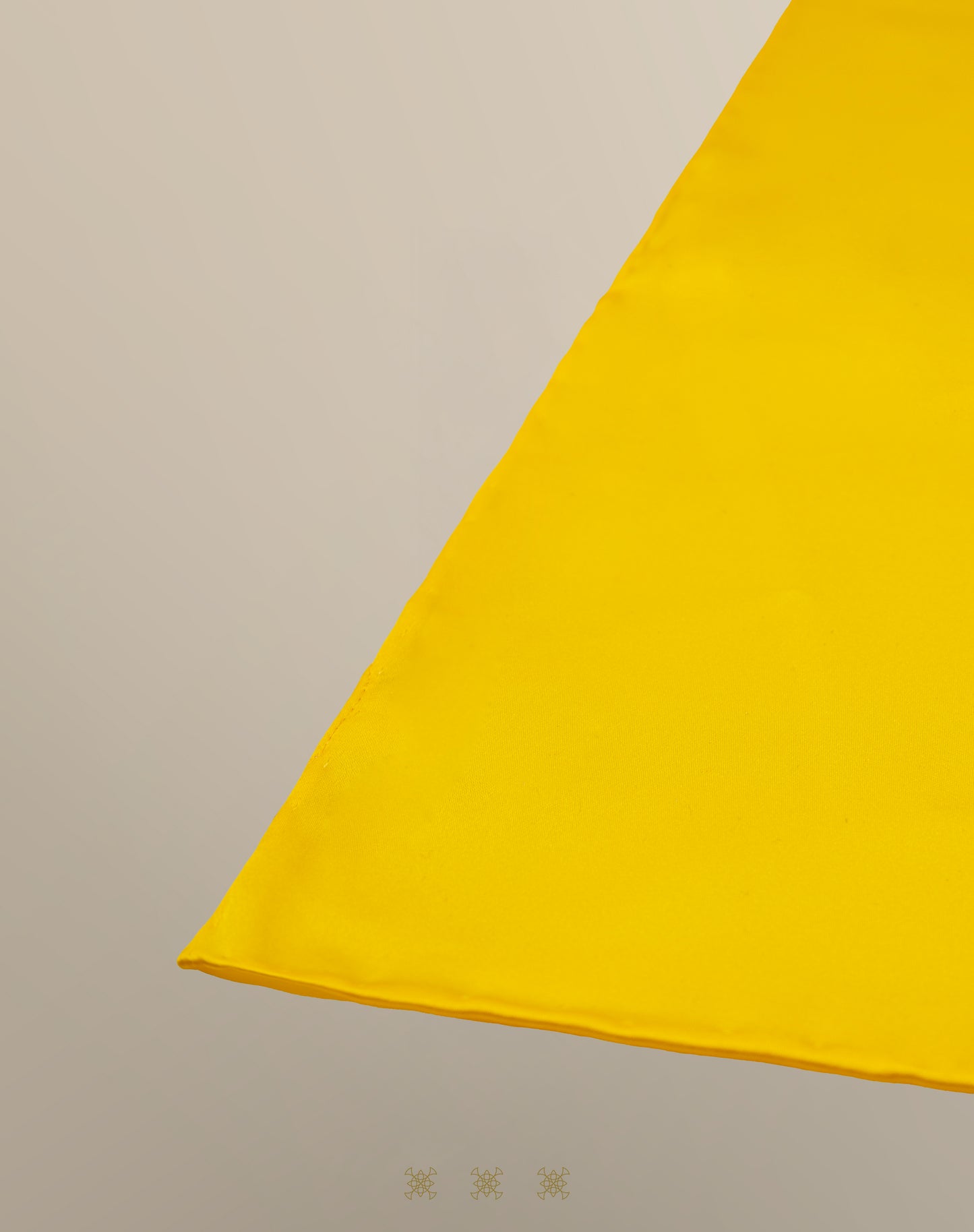 PAÑUELO AMARILLO 40-008