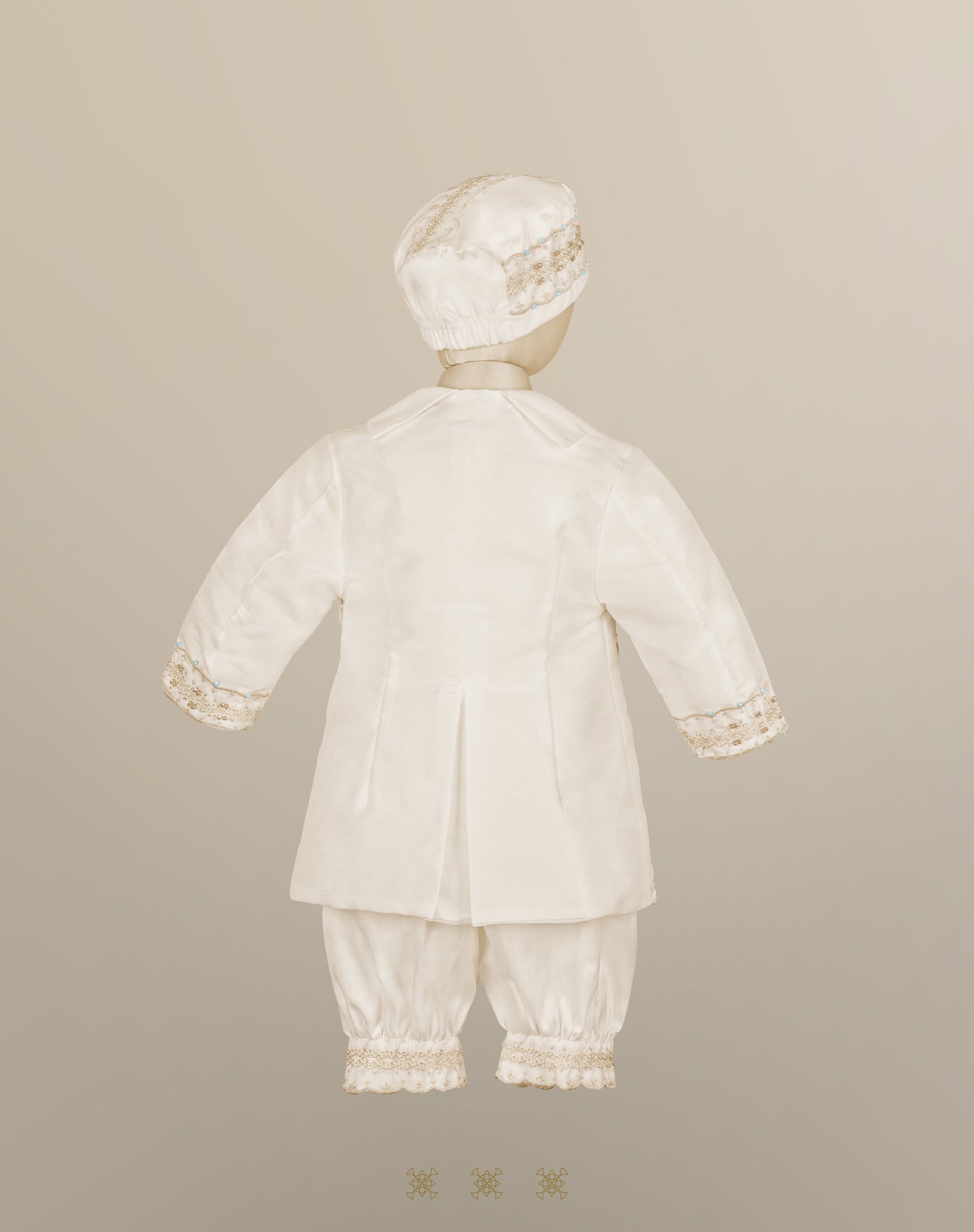 Ropón de bautizo estilo príncipe beige 69-025