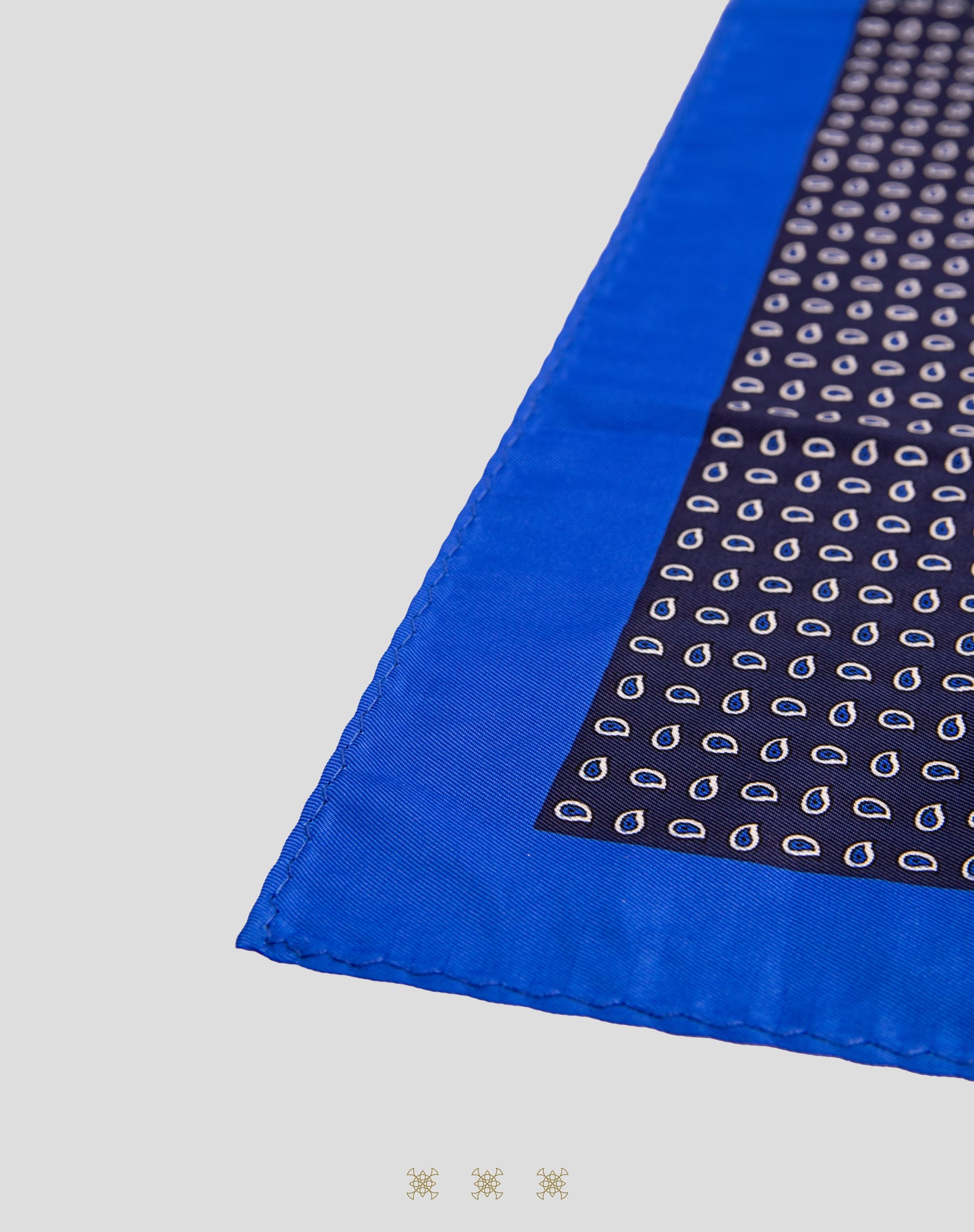 PAÑUELO AZUL 70-100