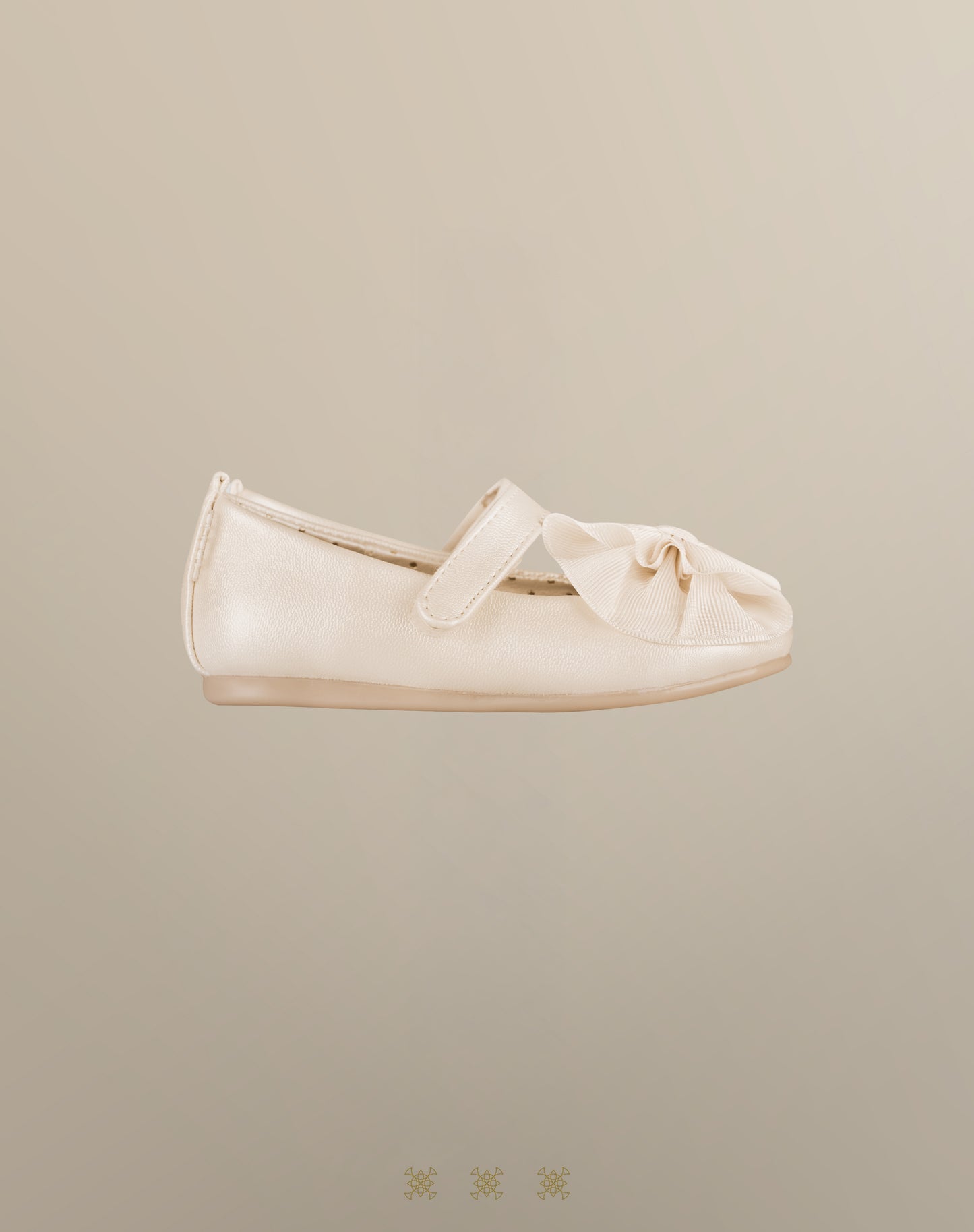 Zapatos de niña ivory 85-025