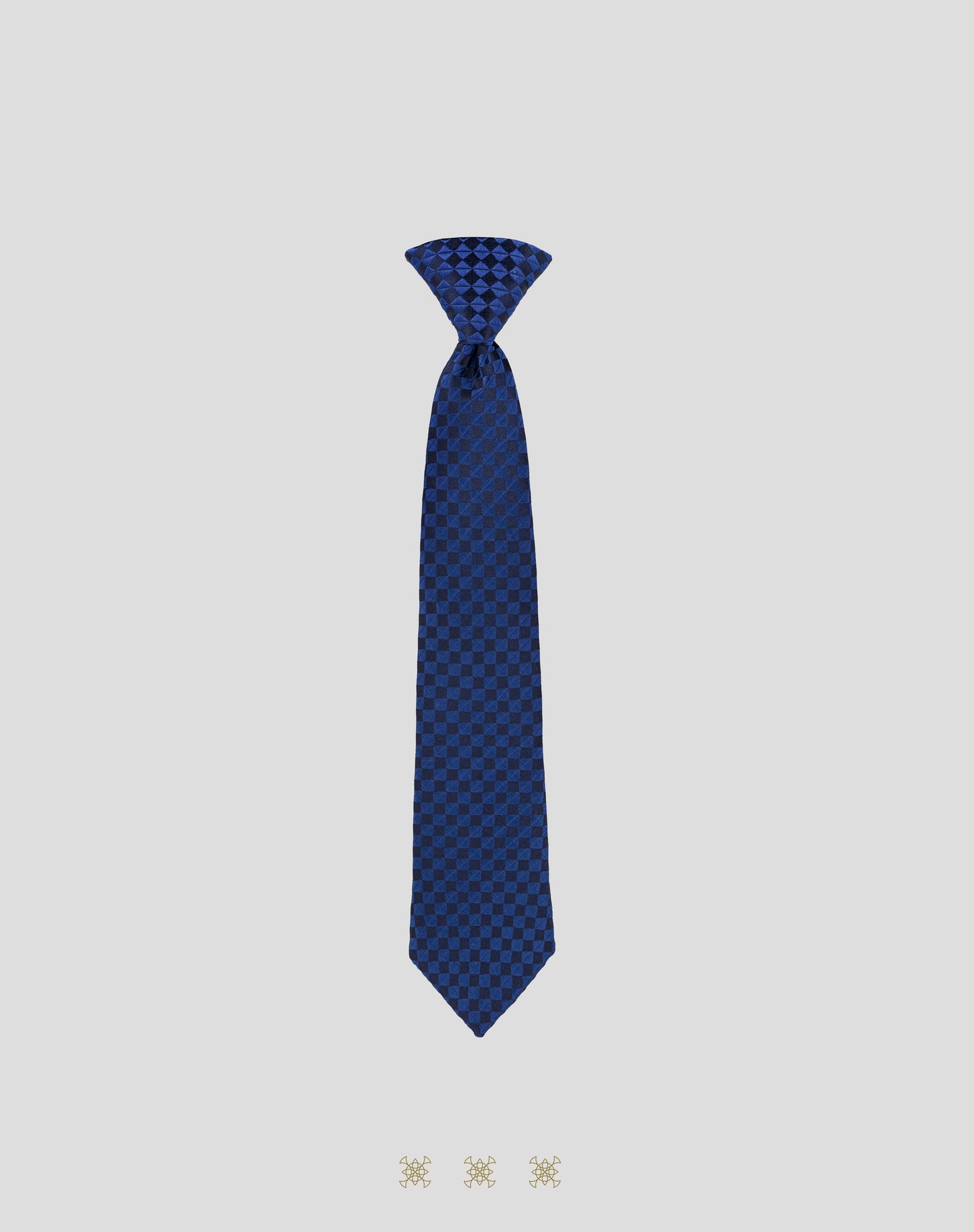 Corbata azul marino de cuadros con nudo 91-041