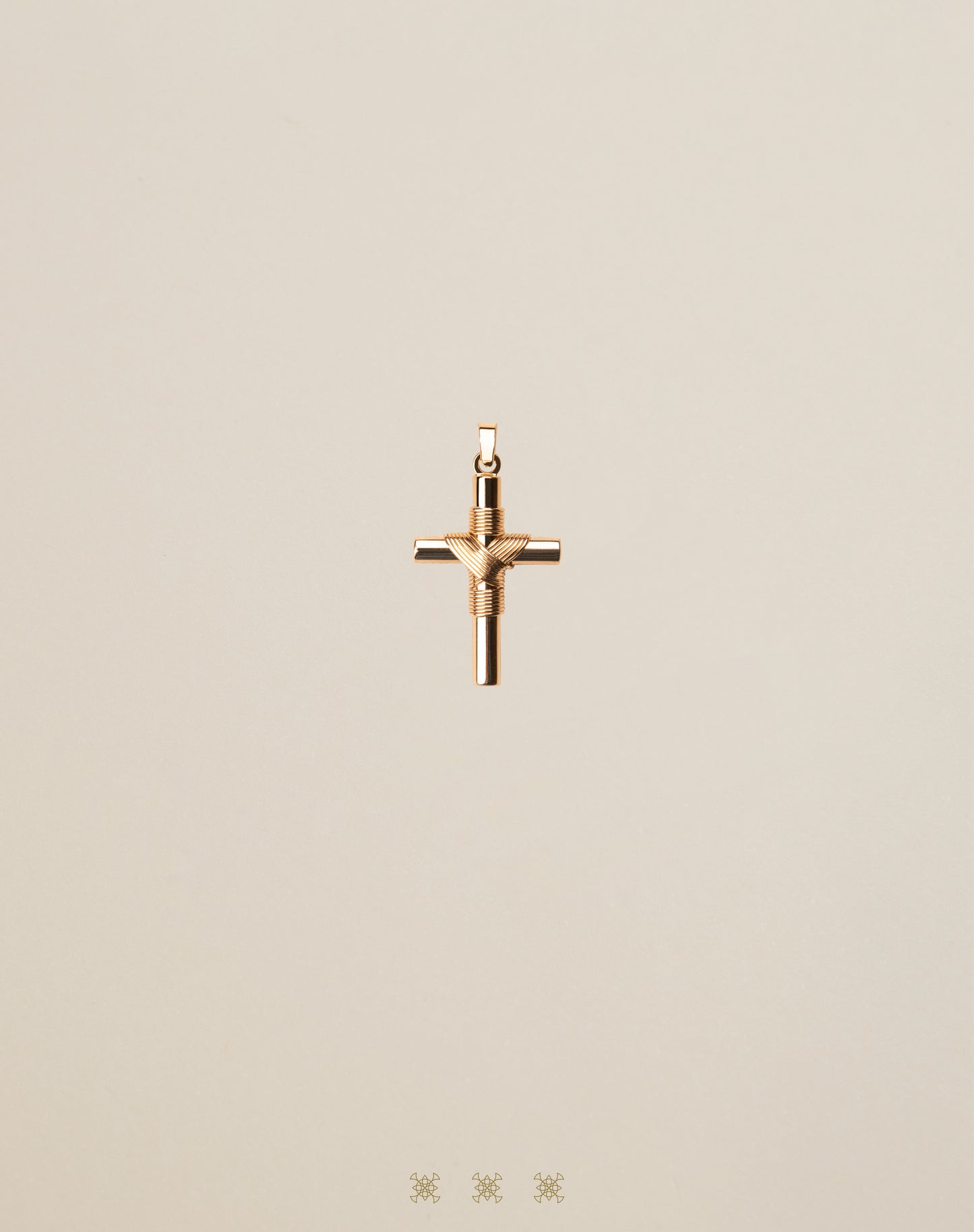 Cruz de 14k 98-014