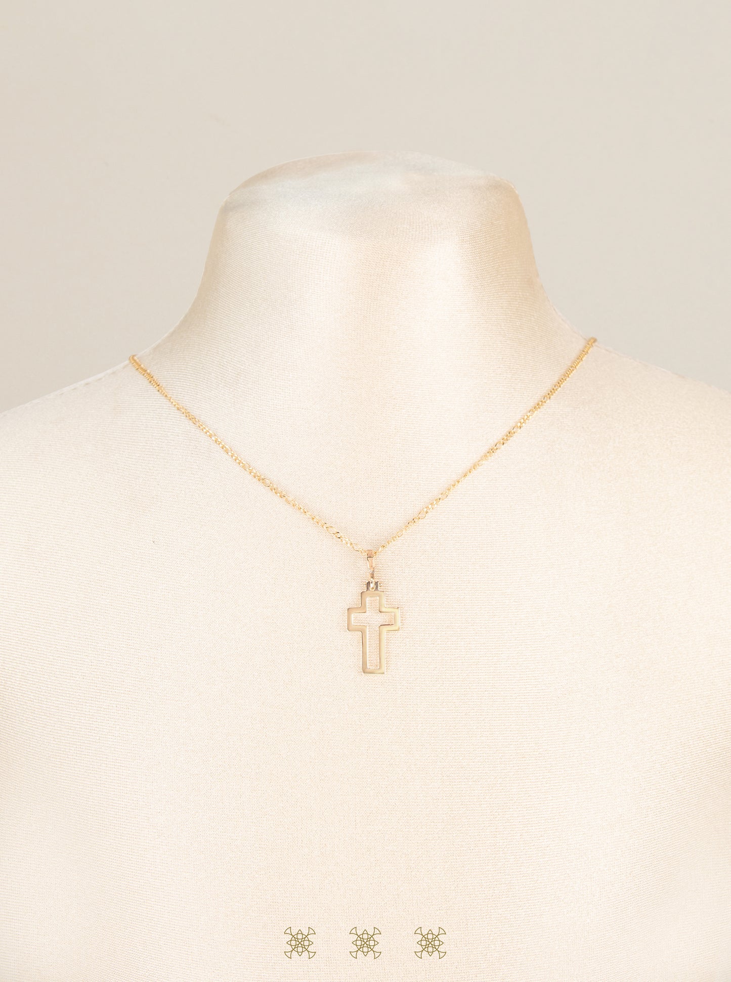 Cruz de 14k 98-031