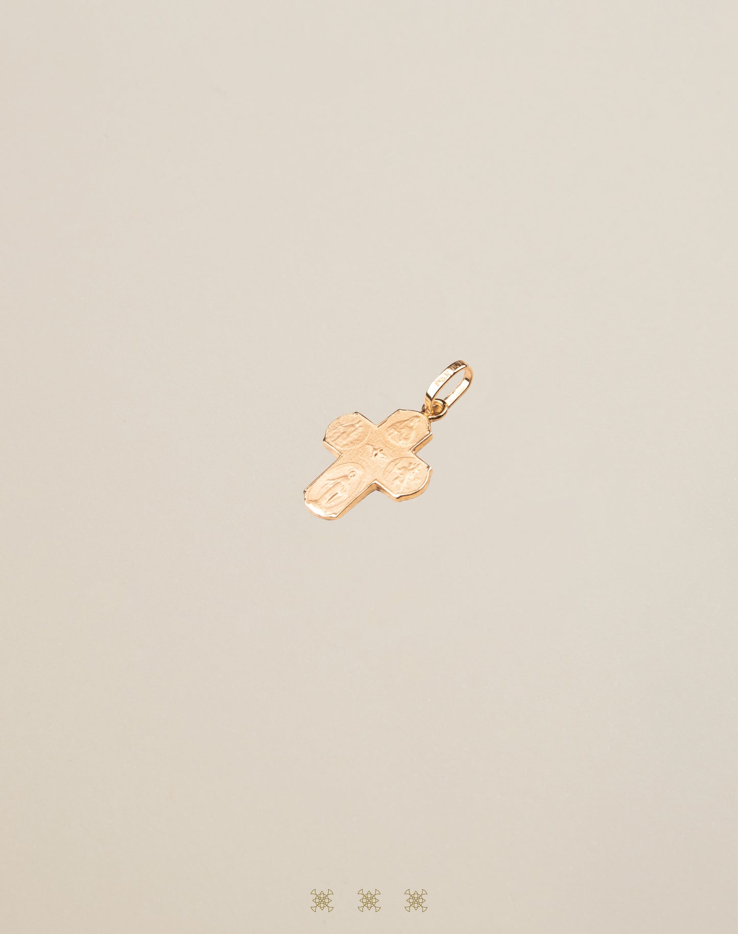 Cruz de 14k 98-044