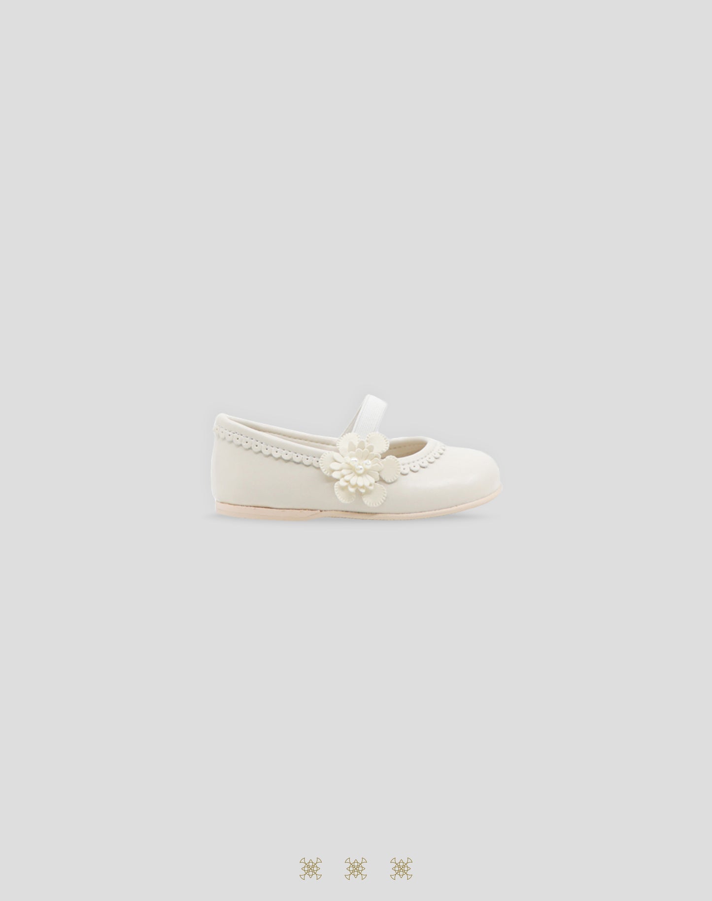 Zapatos de niña hueso 03-076
