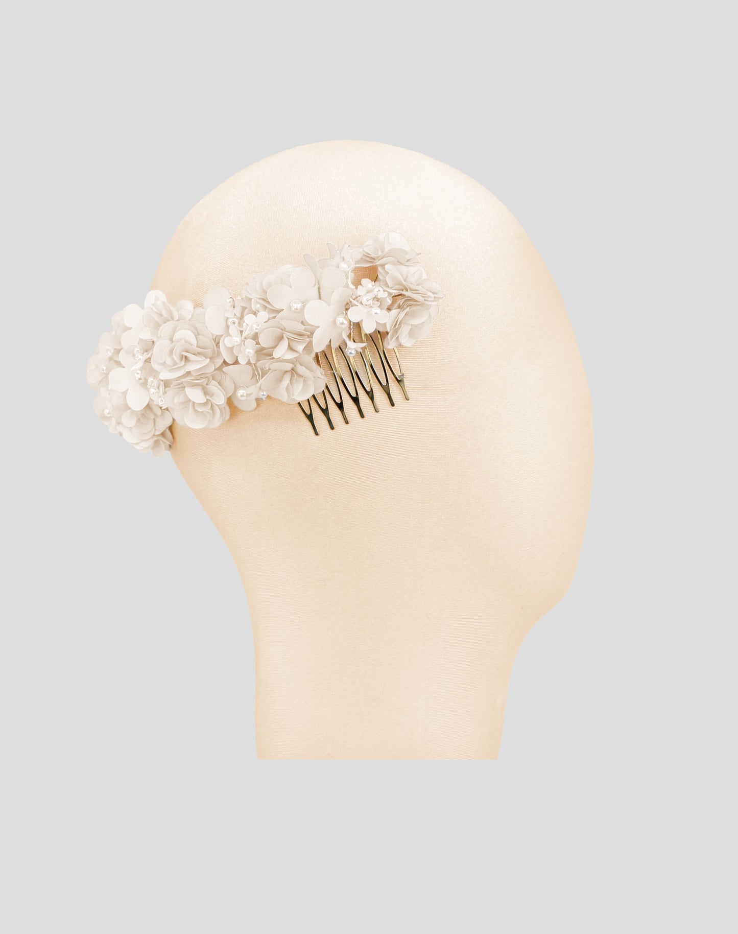 Tocado de flores hueso 02-228