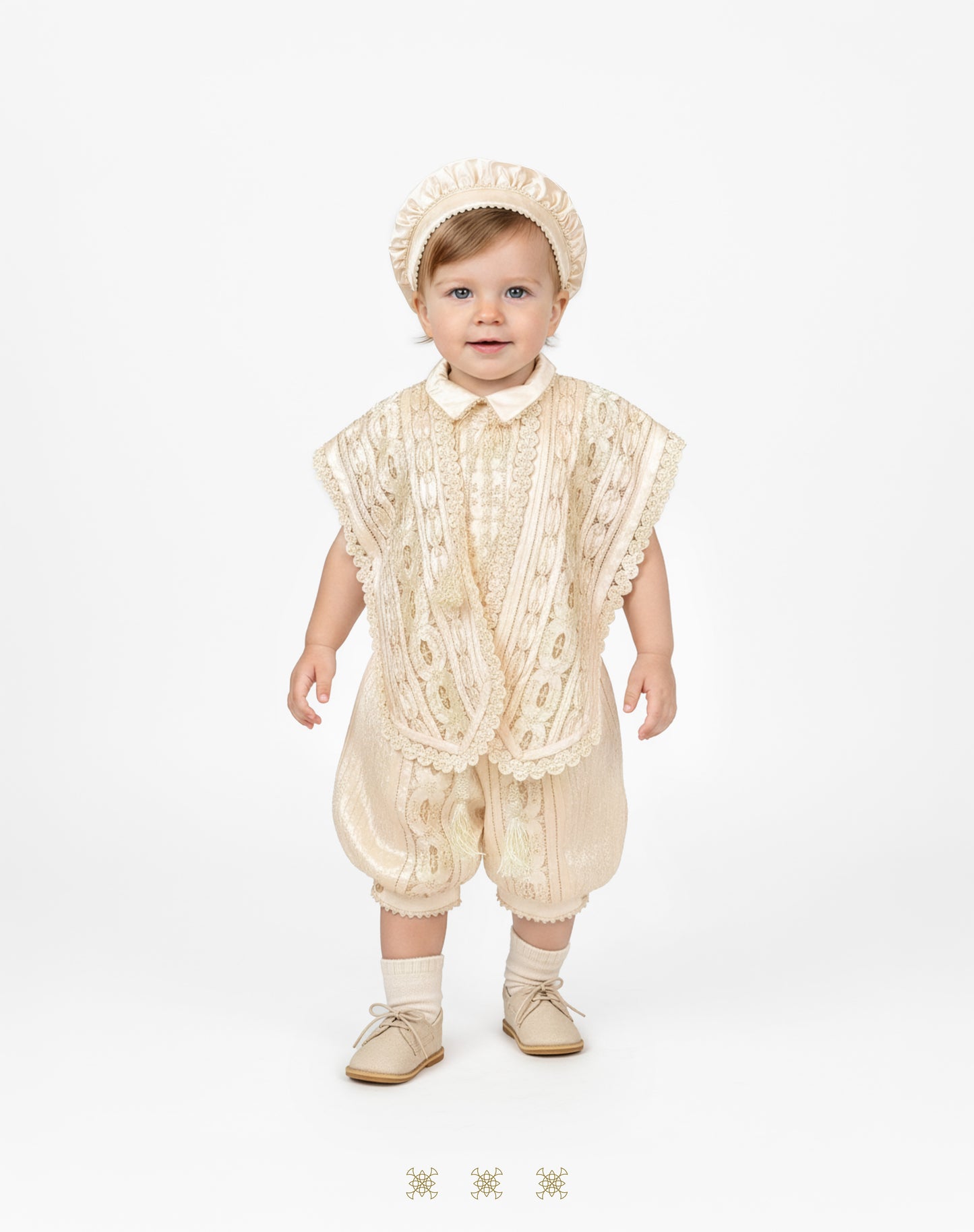Ropón fino de bautizo de niño beige 02-642