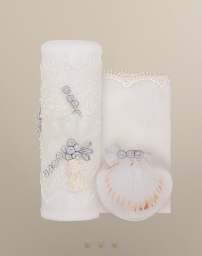 Kit ropón artesanal hueso / plata 02-713 (18 meses)