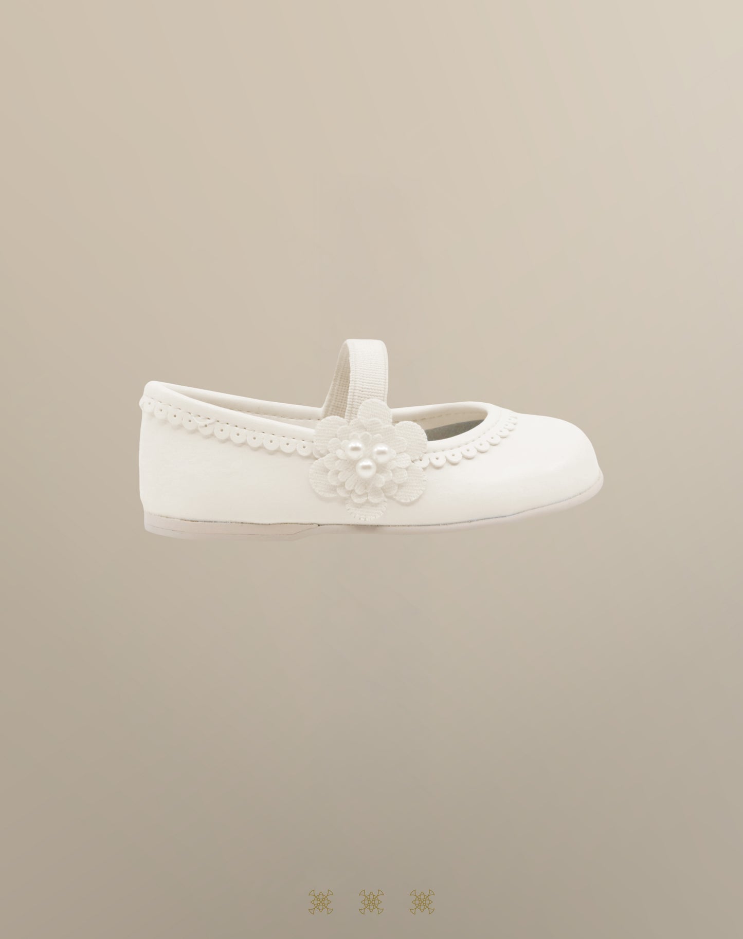Zapatos de niña hueso 03-076