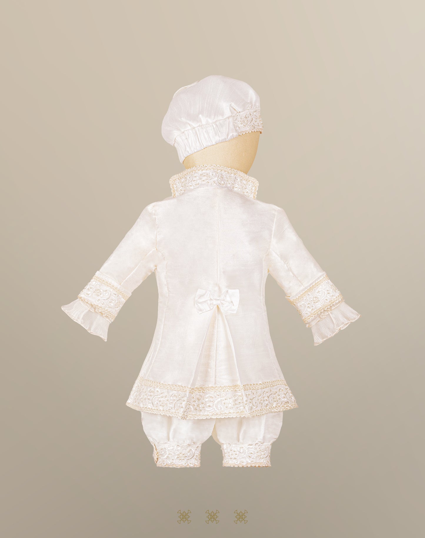 Ropón  de bautizo estilo príncipe Hueso 05-016