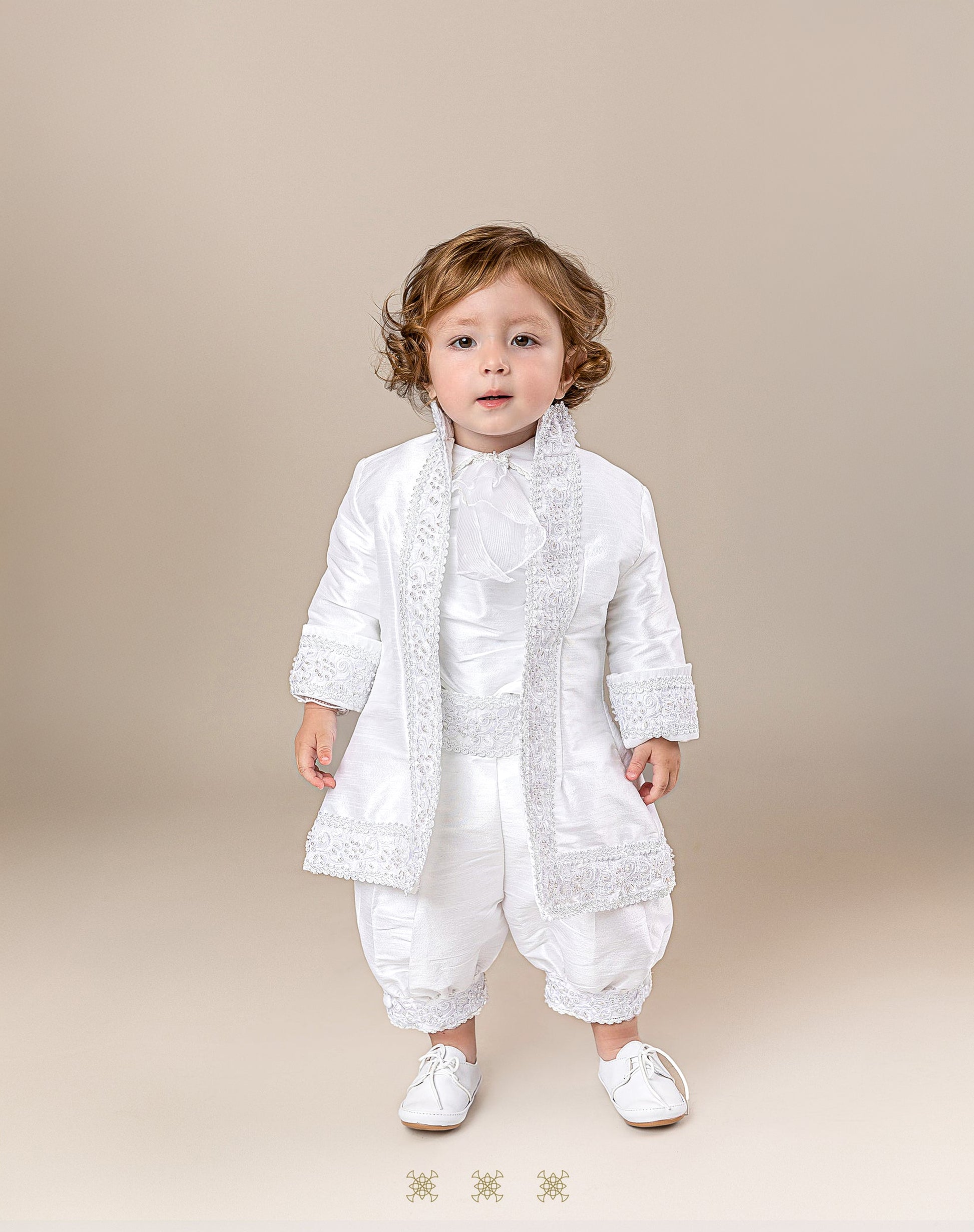 Ropón de bautizo estilo príncipe Blanco 05-016 – CASASOLENA CEREMONIAS