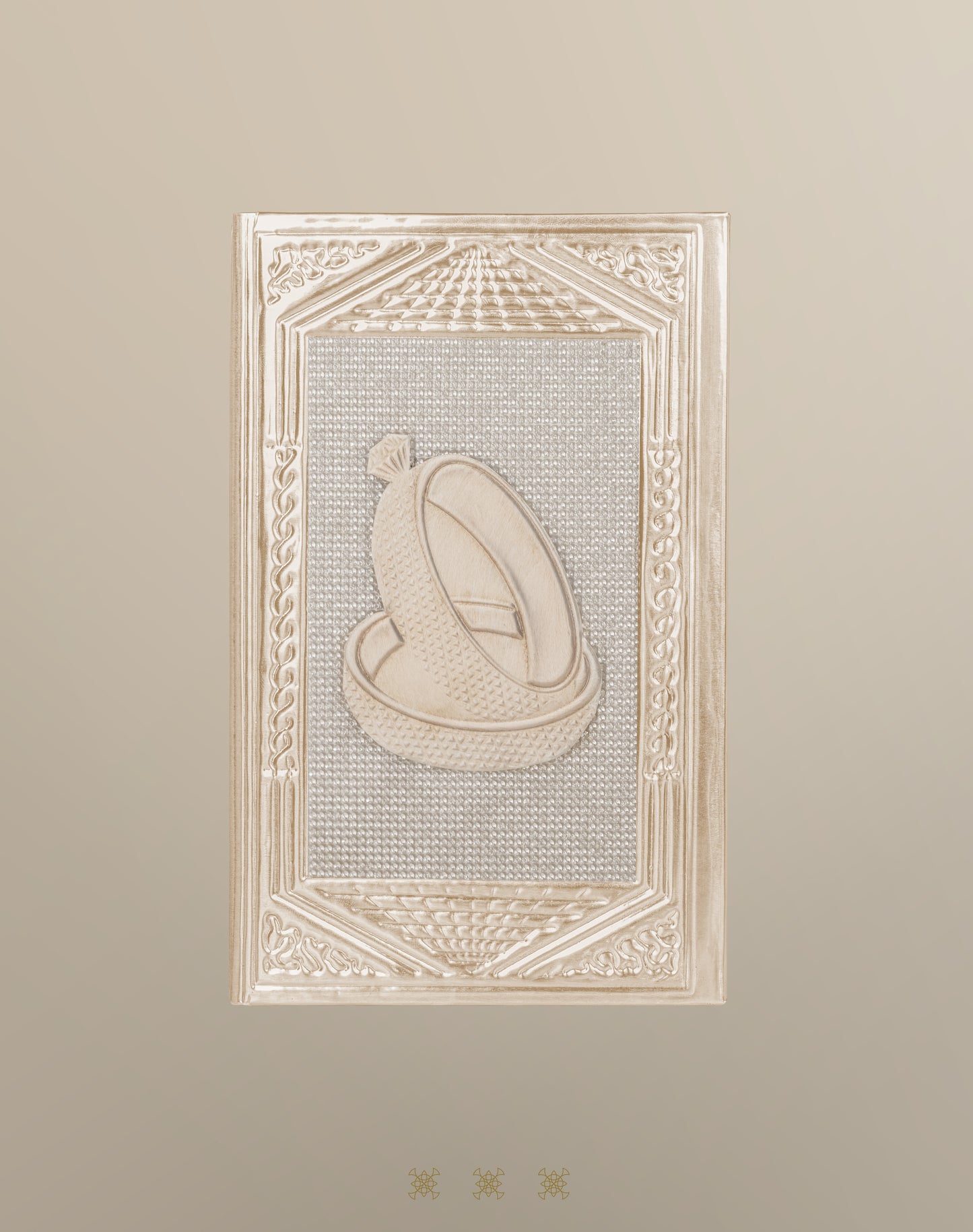 Biblia de boda con cofre dorado 17-306