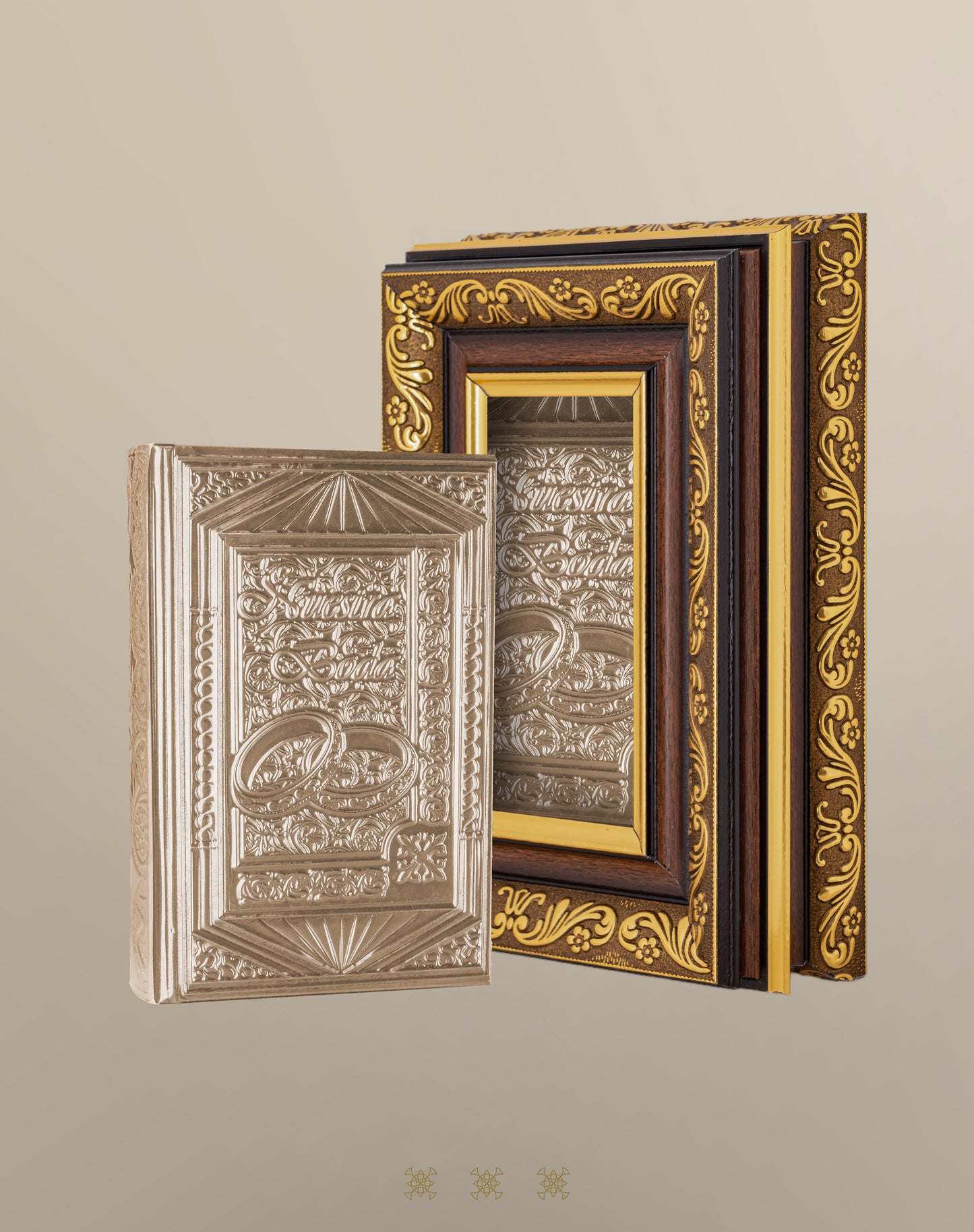 Biblia de boda con cofre dorado 17-328