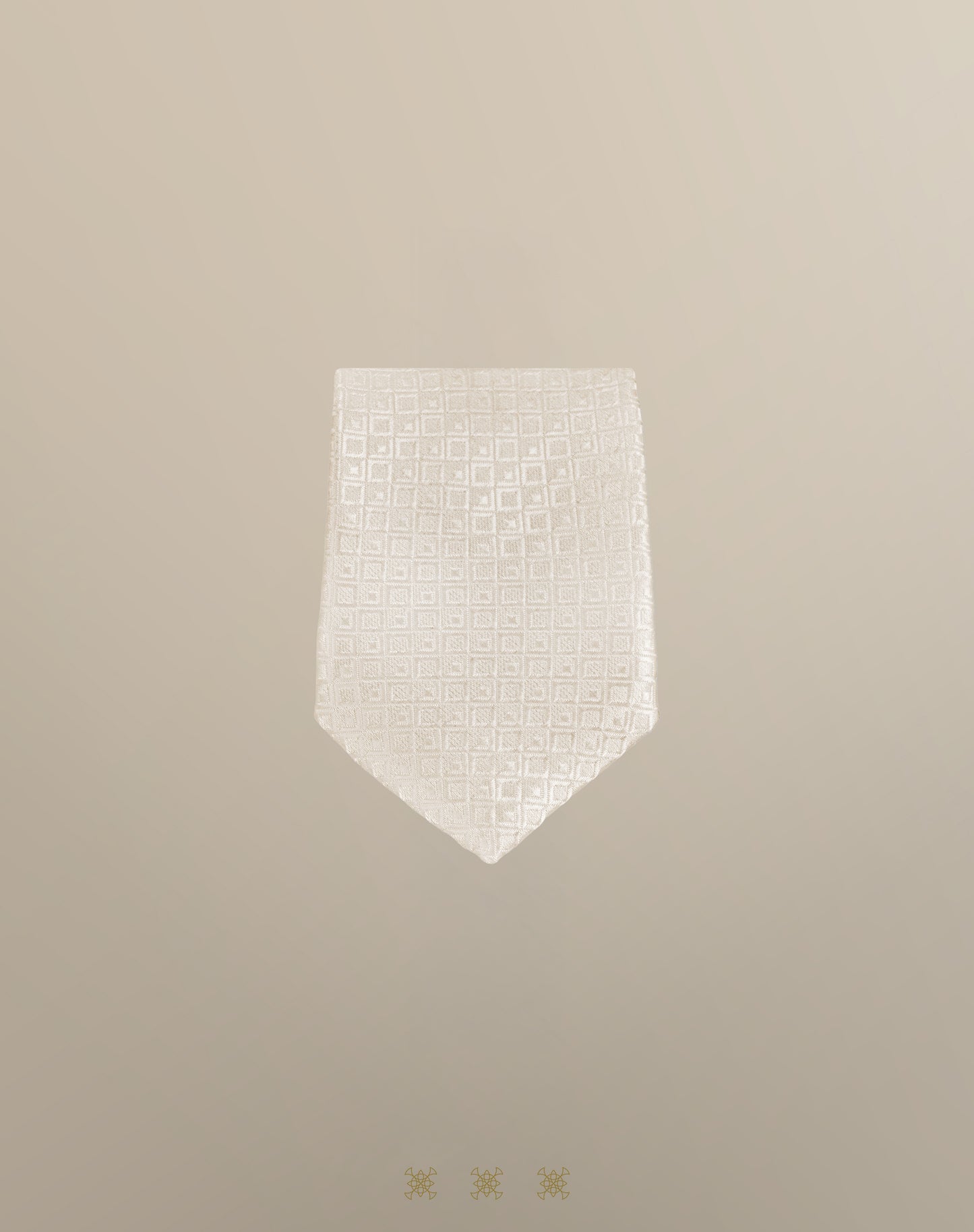 Corbata hueso con nudo 33-087