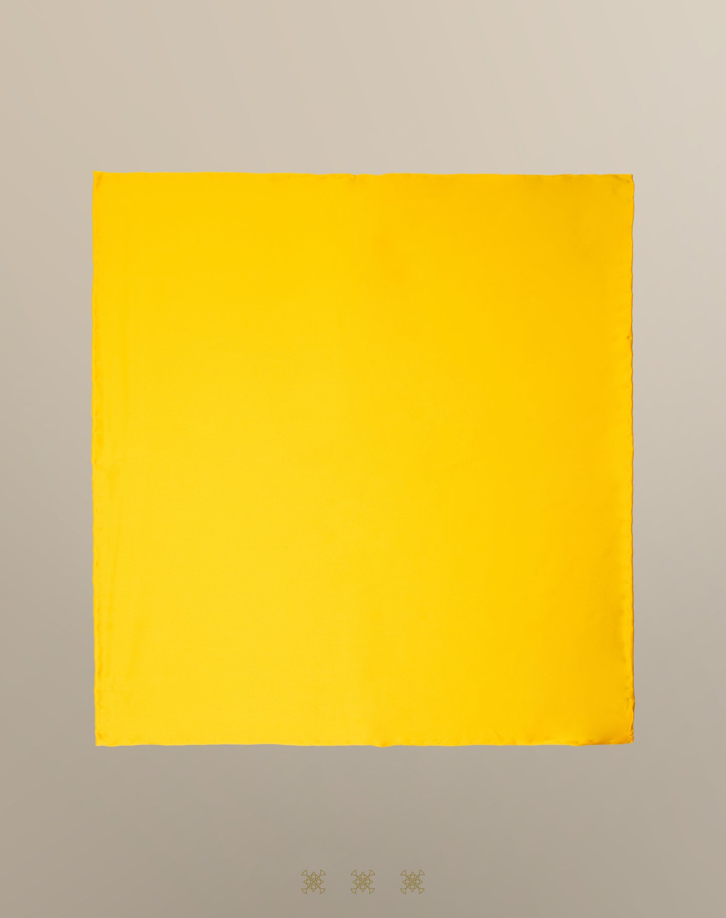 PAÑUELO AMARILLO 40-008
