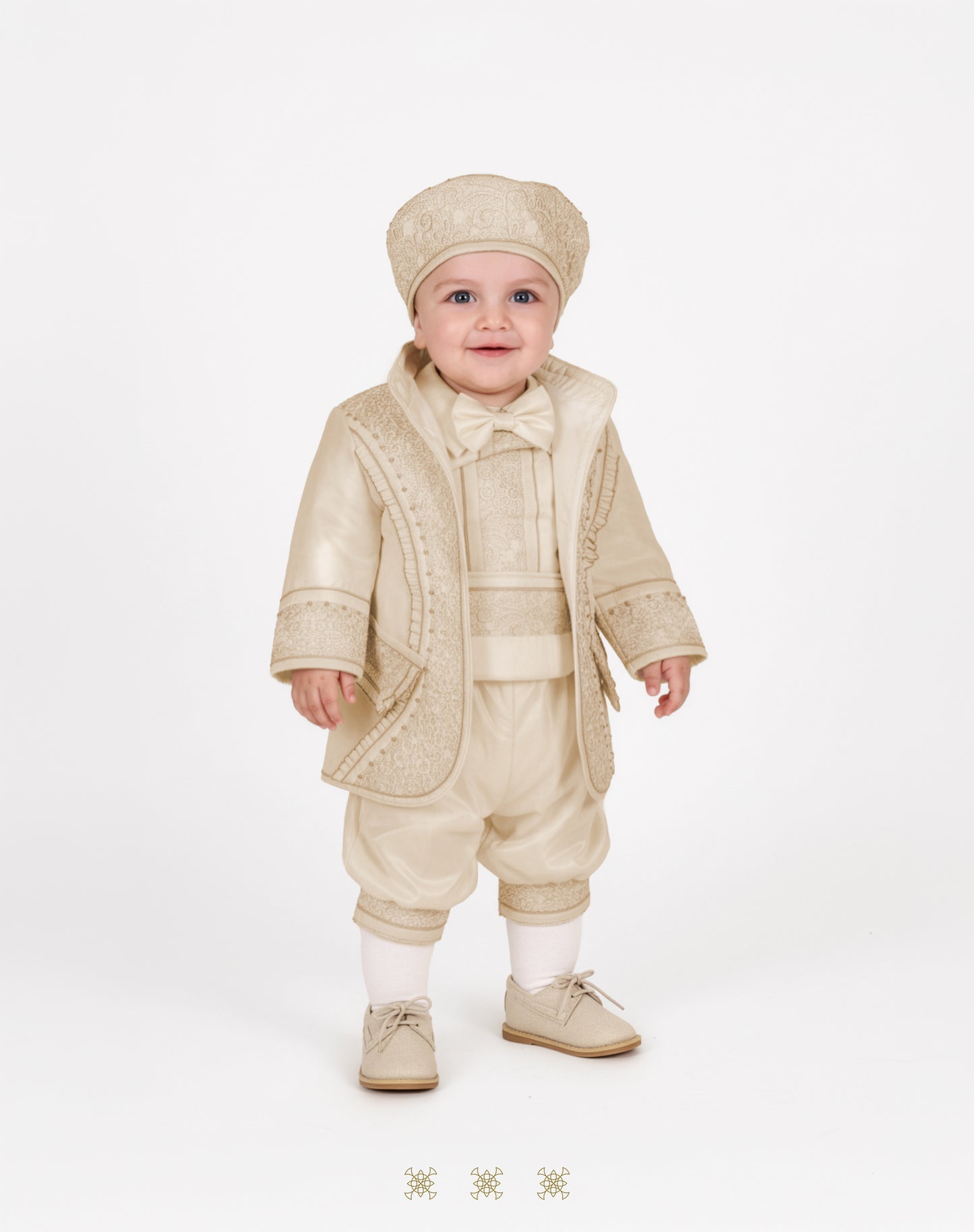 Ropón  de bautizo estilo príncipe beige 69-023