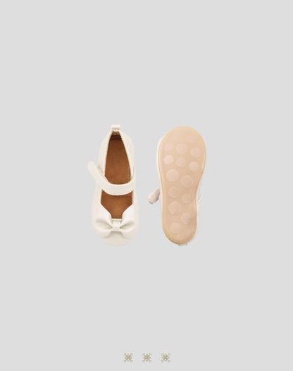Zapatos de niña hueso 85-004