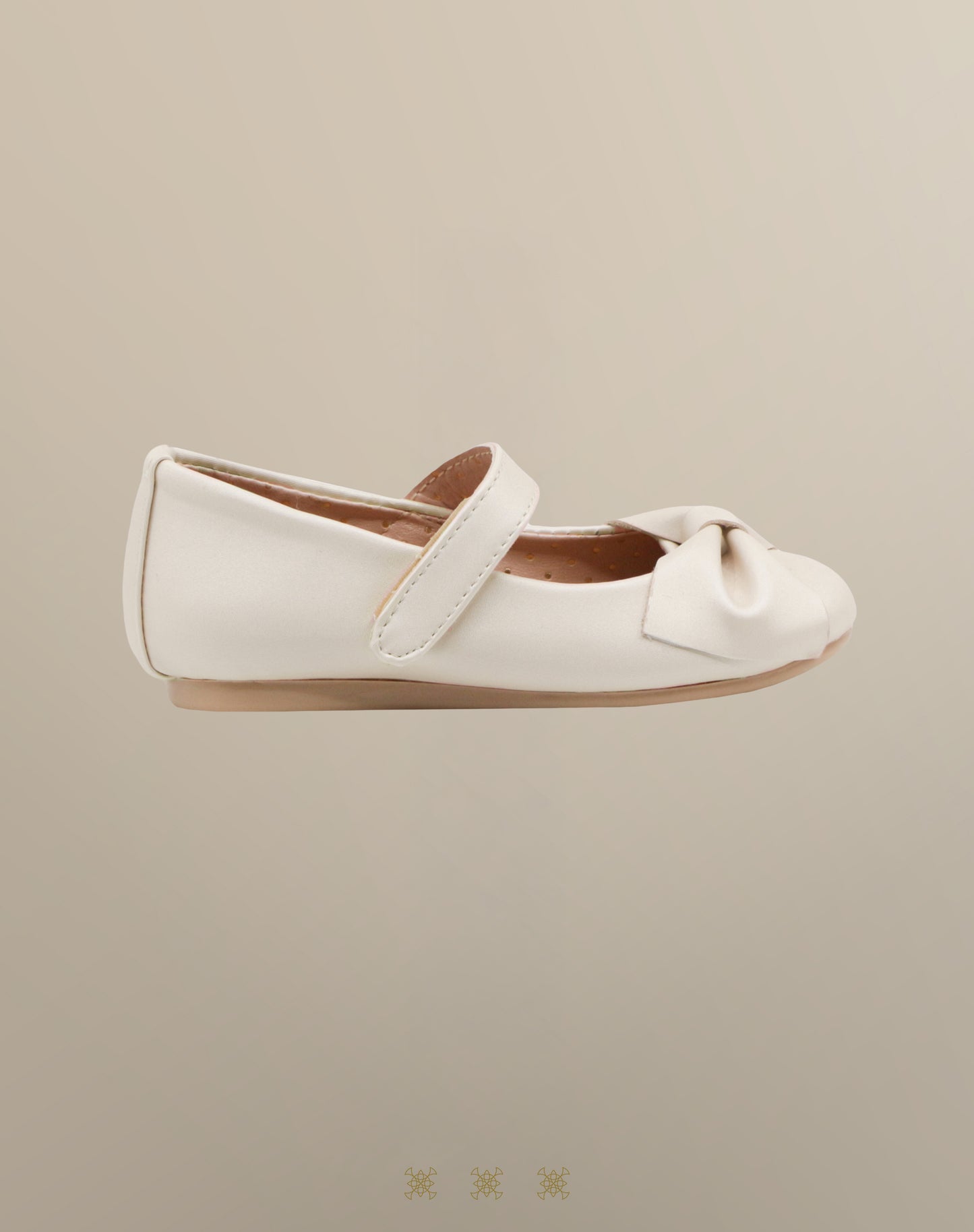 Zapatos de niña ivory 85-004