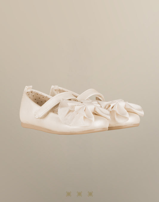 Zapatos de niña ivory 85-025