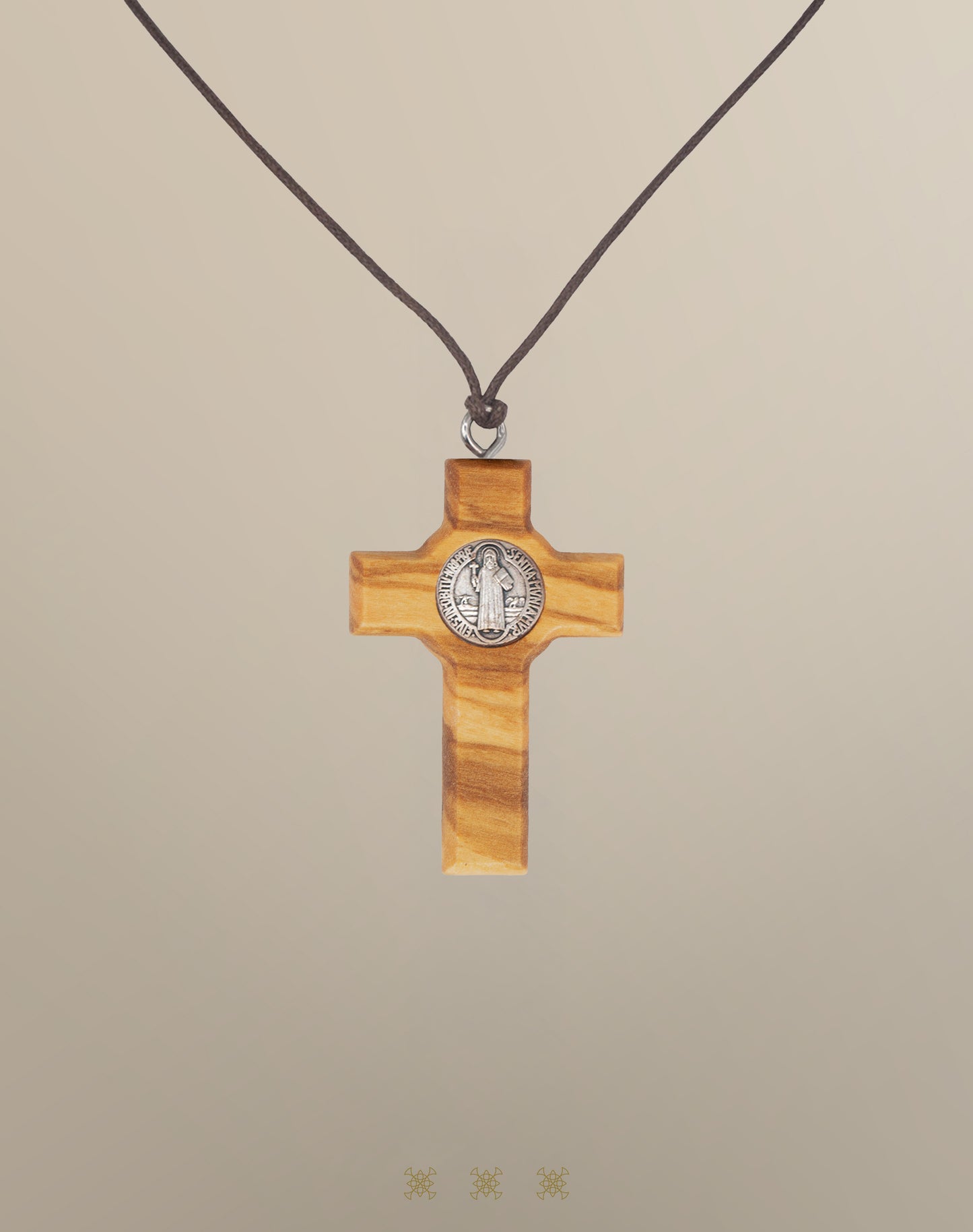 Cruz de Olivo plata de Primera Comunión 90-051