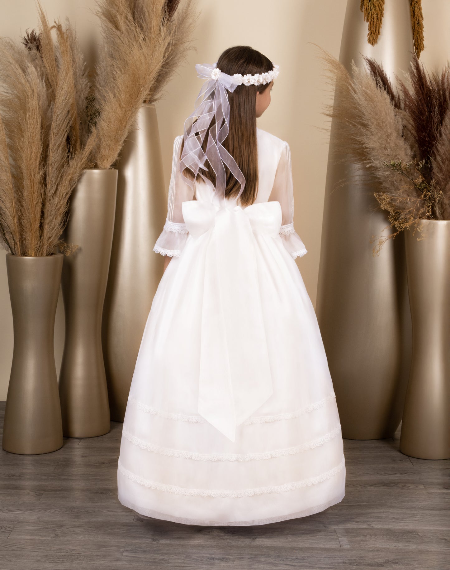 Vestido juvenil hueso A7-011